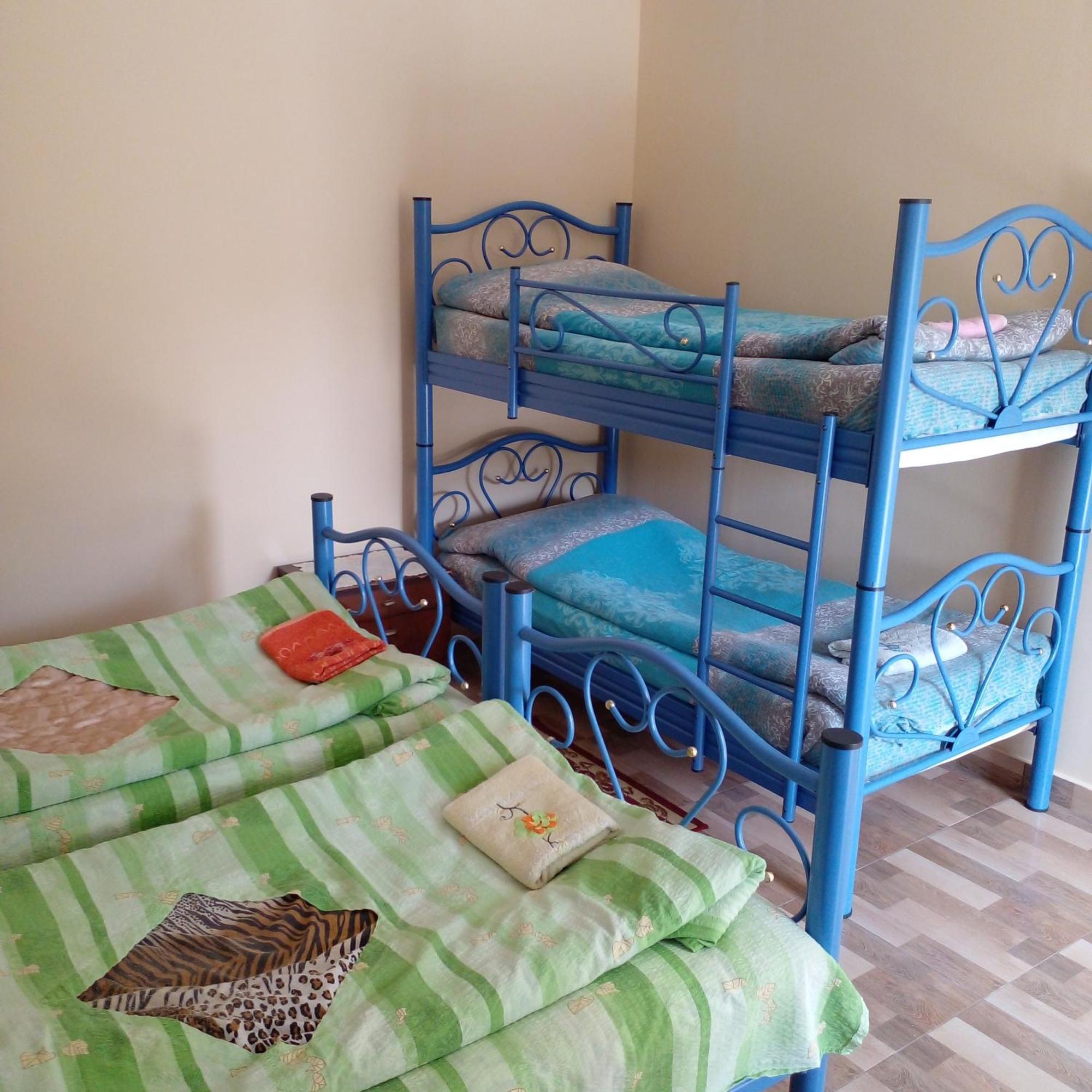 Giorgi'S Homestay Kutaisi Exterior foto
